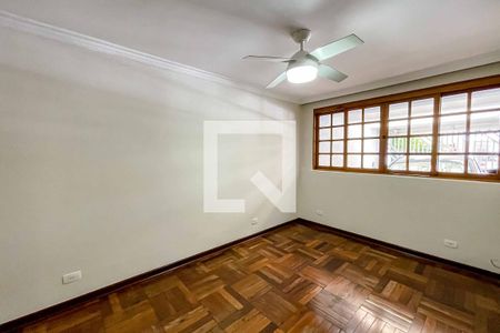 Sala de casa à venda com 3 quartos, 200m² em Jardim das Laranjeiras, São Paulo