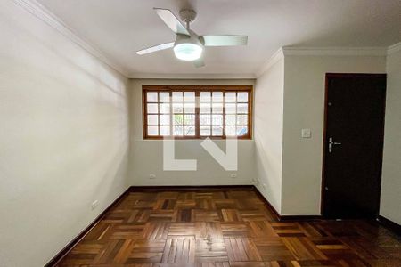 Sala de casa à venda com 3 quartos, 200m² em Jardim das Laranjeiras, São Paulo