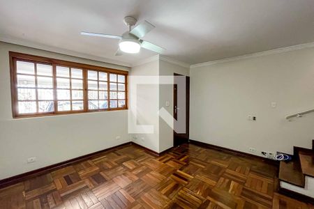 Sala de casa à venda com 3 quartos, 200m² em Jardim das Laranjeiras, São Paulo