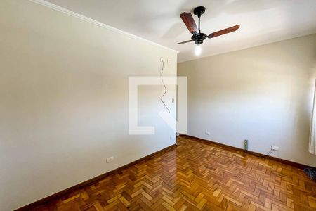 Suíte de casa à venda com 3 quartos, 200m² em Jardim das Laranjeiras, São Paulo