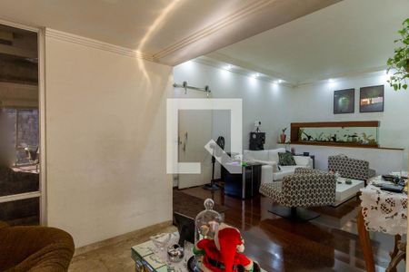 Sala Estar de casa à venda com 4 quartos, 285m² em Vila Monumento, São Paulo