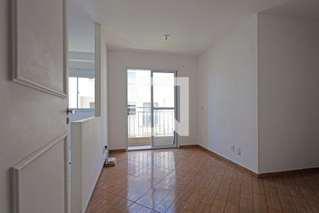 Sala de apartamento para alugar com 2 quartos, 38m² em Jardim Ísis, Cotia