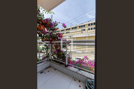 Casa à venda com 350m², 4 quartos e 2 vagas Casa à venda com 350m², 4 quartos e 2 vagasSuite 3