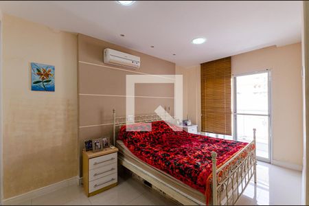 Casa à venda com 350m², 4 quartos e 2 vagas Casa à venda com 350m², 4 quartos e 2 vagasSuite 4