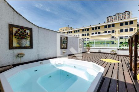 Casa à venda com 350m², 4 quartos e 2 vagas Casa à venda com 350m², 4 quartos e 2 vagasEspaço Gourmet