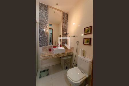 Casa à venda com 350m², 4 quartos e 2 vagas Casa à venda com 350m², 4 quartos e 2 vagasBanheiro da Suíte 3