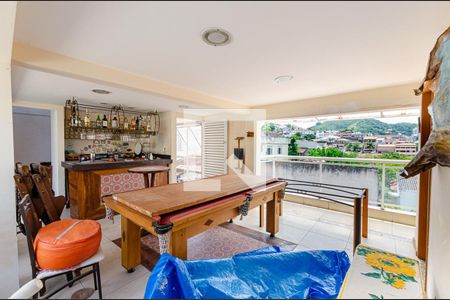 Casa à venda com 350m², 4 quartos e 2 vagas Casa à venda com 350m², 4 quartos e 2 vagasEspaço Gourmet