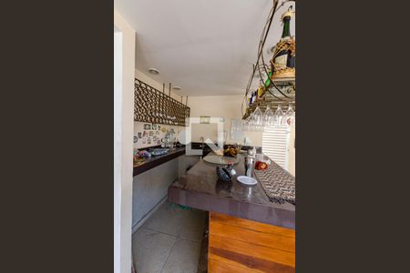 Casa à venda com 350m², 4 quartos e 2 vagas Casa à venda com 350m², 4 quartos e 2 vagasEspaço Gourmet