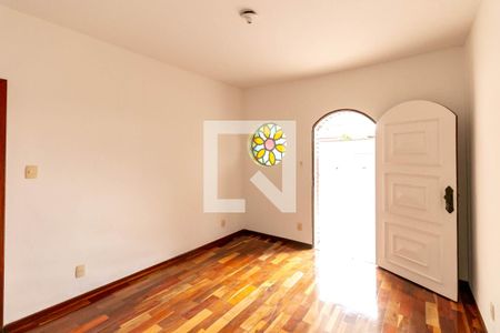 Sala de casa para alugar com 3 quartos, 250m² em Nova Suíça, Belo Horizonte