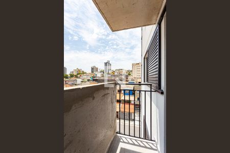 Varanda da Sala/Cozinha de apartamento para alugar com 2 quartos, 45m² em Vila Valparaíso, Santo André