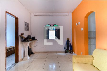 Casa à venda com 4 quartos, 192m² em Glória, Belo Horizonte
