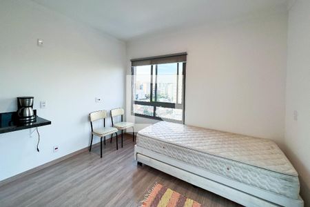 Sala/Cozinha de apartamento para alugar com 1 quarto, 36m² em Indianópolis, São Paulo