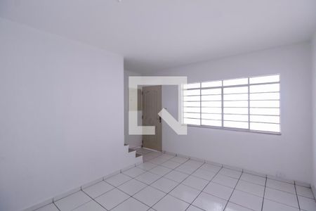 Sala 1 de casa para alugar com 2 quartos, 119m² em Vila Ema, São Paulo