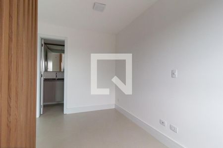 Quarto de kitnet/studio para alugar com 1 quarto, 29m² em Novo Mundo, Curitiba