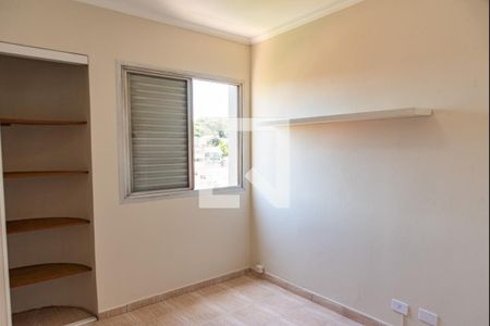 Quarto 2 de apartamento para alugar com 2 quartos, 45m² em Vila Firmiano Pinto, São Paulo