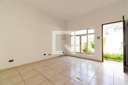 Sala  de casa à venda com 2 quartos, 180m² em Vila Fachini, São Paulo