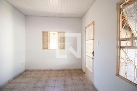 Sala de casa para alugar com 3 quartos, 251m² em Setor Progresso, Goiânia