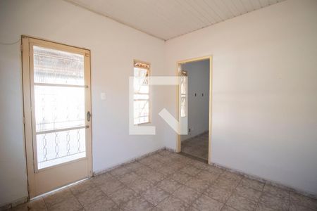 Sala de casa para alugar com 3 quartos, 251m² em Setor Progresso, Goiânia