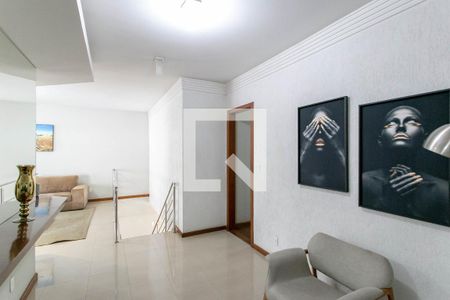 Sala de casa para alugar com 4 quartos, 280m² em São João Batista, Belo Horizonte