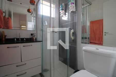 Banheiro da suíte de apartamento para alugar com 3 quartos, 80m² em Jurubatuba, São Paulo