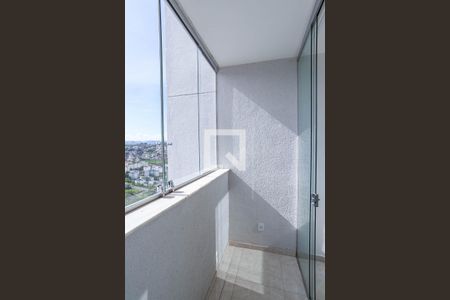 Varanda da sala  de apartamento à venda com 2 quartos, 62m² em Manacás, Belo Horizonte