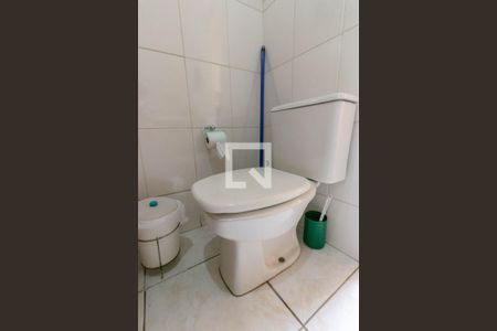 Casa para alugar com 372m², 4 quartos e 3 vagas Casa para alugar com 372m², 4 quartos e 3 vagasBanheiro da Suíte 4