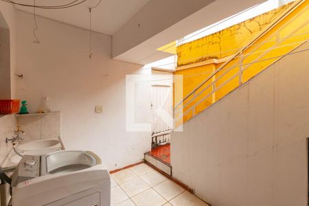 Casa para alugar com 372m², 4 quartos e 3 vagas Casa para alugar com 372m², 4 quartos e 3 vagasÁrea de Serviço