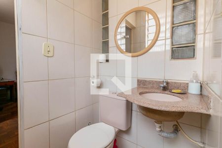 Casa para alugar com 372m², 4 quartos e 3 vagas Casa para alugar com 372m², 4 quartos e 3 vagasBanheiro da Suíte 1