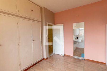 Casa para alugar com 372m², 4 quartos e 3 vagas Casa para alugar com 372m², 4 quartos e 3 vagasQuarto Suíte 3