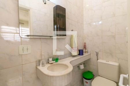 Casa para alugar com 372m², 4 quartos e 3 vagas Casa para alugar com 372m², 4 quartos e 3 vagasLavabo