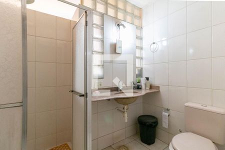 Casa para alugar com 372m², 4 quartos e 3 vagas Casa para alugar com 372m², 4 quartos e 3 vagasBanheiro Social