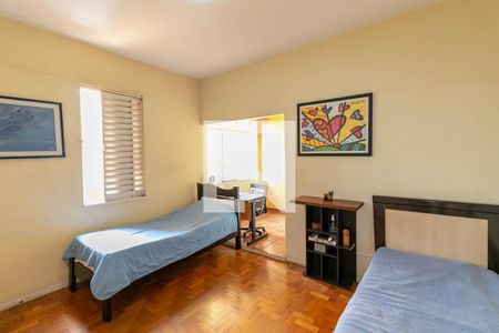 Casa para alugar com 372m², 4 quartos e 3 vagas Casa para alugar com 372m², 4 quartos e 3 vagasQuarto Suíte 4