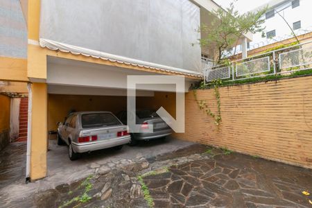 Casa para alugar com 372m², 4 quartos e 3 vagas Casa para alugar com 372m², 4 quartos e 3 vagasGaragem