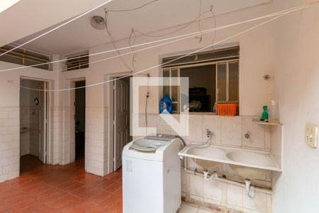 Casa para alugar com 372m², 4 quartos e 3 vagas Casa para alugar com 372m², 4 quartos e 3 vagasÁrea de Serviço