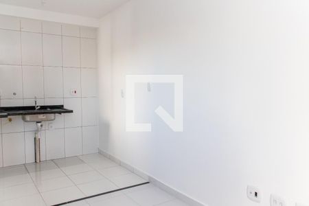 Sala/Cozinha de kitnet/studio para alugar com 1 quarto, 33m² em Penha de França, São Paulo