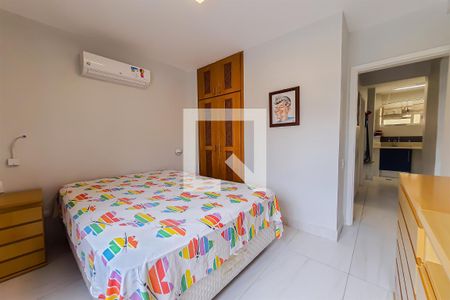 Quarto 1 de apartamento para alugar com 3 quartos, 80m² em Jardim Três Marias, Guarujá