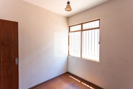 Quarto 1 de apartamento à venda com 2 quartos, 90m² em Santa Efigênia, Belo Horizonte