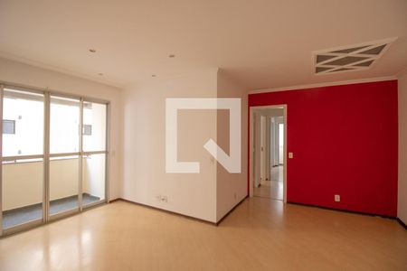 Sala de apartamento para alugar com 3 quartos, 74m² em Chácara Inglesa, São Paulo