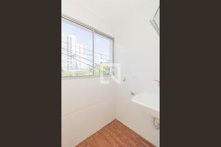 Sala e Cozinha de apartamento para alugar com 2 quartos, 50m² em Parque Edu Chaves, São Paulo