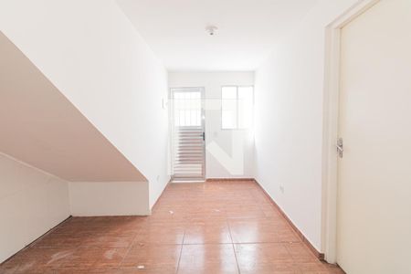 Sala e Cozinha de casa de condomínio para alugar com 2 quartos, 50m² em Parque Edu Chaves, São Paulo