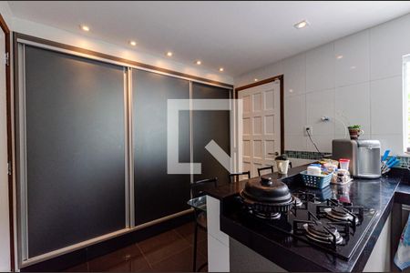 Apartamento à venda com 240m², 3 quartos e 2 vagas Apartamento à venda com 240m², 3 quartos e 2 vagasCozinha