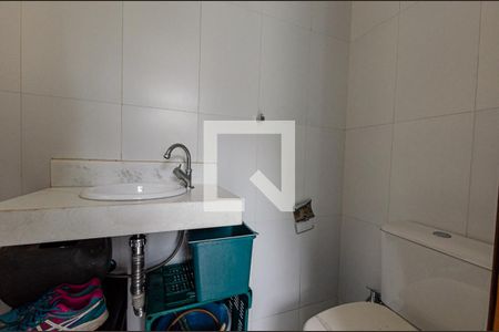 Apartamento à venda com 240m², 3 quartos e 2 vagas Apartamento à venda com 240m², 3 quartos e 2 vagasÁrea de Serviço