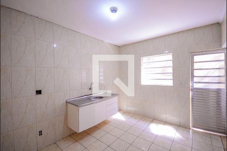 Sala/Cozinha de casa para alugar com 1 quarto, 40m² em Jardim Maria Estela, São Paulo