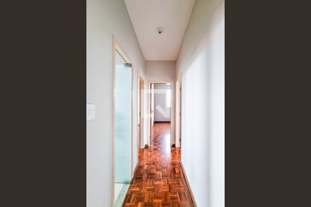 Corredor de apartamento para alugar com 3 quartos, 100m² em Copacabana, Belo Horizonte