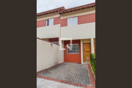 Fachada de casa de condomínio à venda com 2 quartos, 64m² em Vila Santa Clara, São Paulo