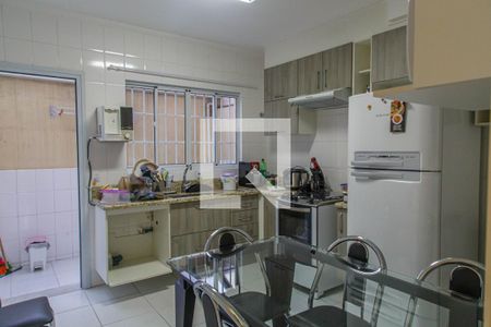 Cozinha de casa de condomínio à venda com 2 quartos, 64m² em Vila Santa Clara, São Paulo