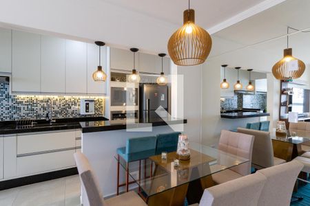 Detalhe da sala/cozinha de apartamento para alugar com 1 quarto, 50m² em Vila Caiçara, Praia Grande