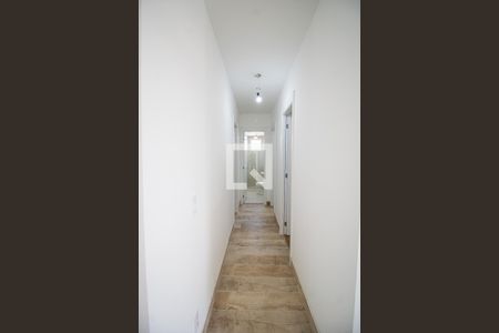 Corredor - Quartos de apartamento à venda com 3 quartos, 73m² em Vila Mazzei, São Paulo