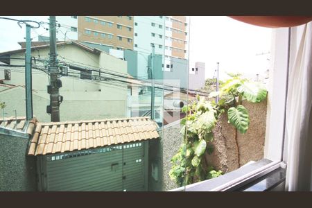 Vista da Sala de casa à venda com 3 quartos, 200m² em Vila Carmosina, São Paulo