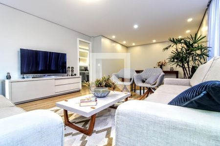 Apartamento à venda com 4 quartos, 240m² em Lourdes, Belo Horizonte
